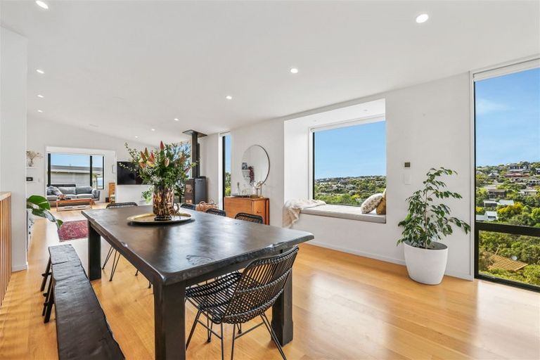 Photo of property in 110 Mount Pleasant Road, Mount Pleasant, Christchurch, 8081