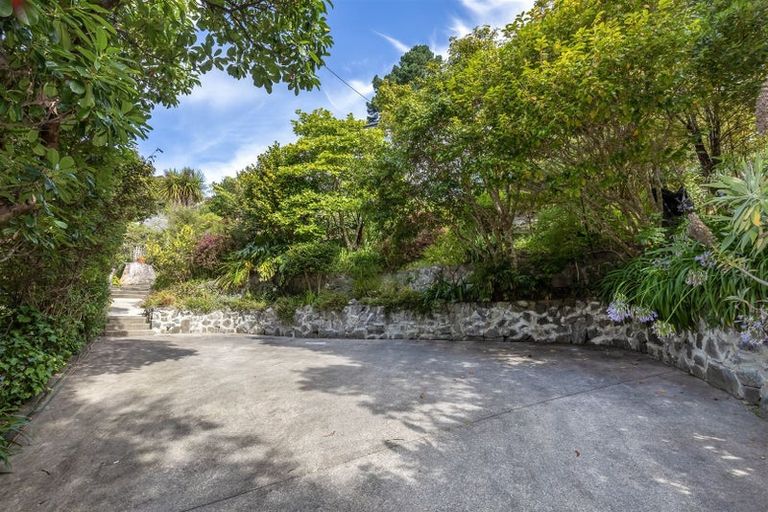 Photo of property in 31 Walter Road, Lowry Bay, Lower Hutt, 5013