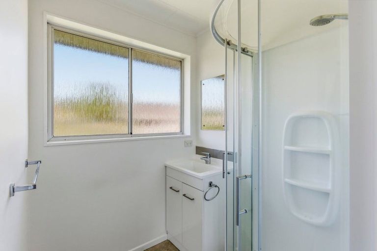 Photo of property in 52 Kapiti Road, Paraparaumu, 5032