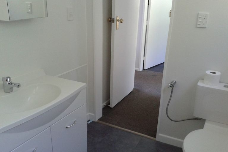 Photo of property in 15b Dormar Place, Churton Park, Wellington, 6037