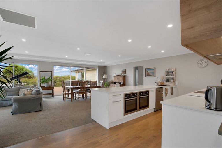 Photo of property in 24 Pegasus Main Street, Pegasus, 7612