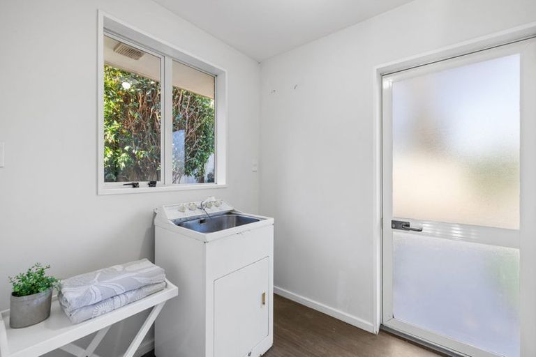 Photo of property in 14a Murfitt Place, Sockburn, Christchurch, 8042