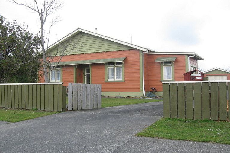 Photo of property in 18 Derby Street, Feilding, 4702