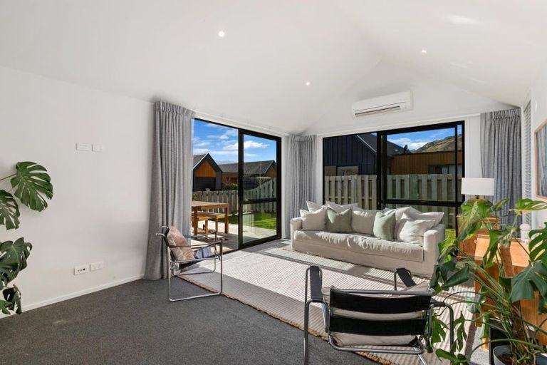 Photo of property in 1 Bellamore Street, Lake Hayes, Queenstown, 9304