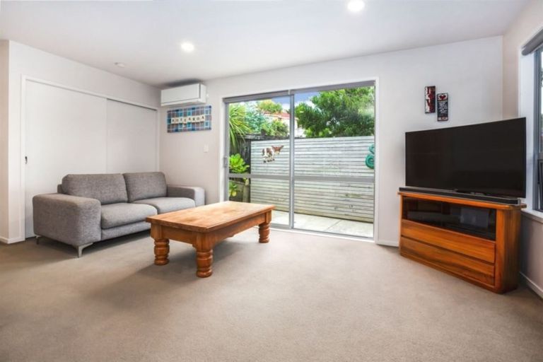 Photo of property in 39b Mexted Crescent, Ranui, Porirua, 5024