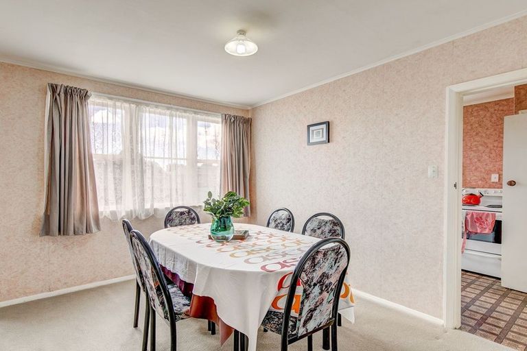 Photo of property in 30 Corinna Street, Waitangirua, Porirua, 5024