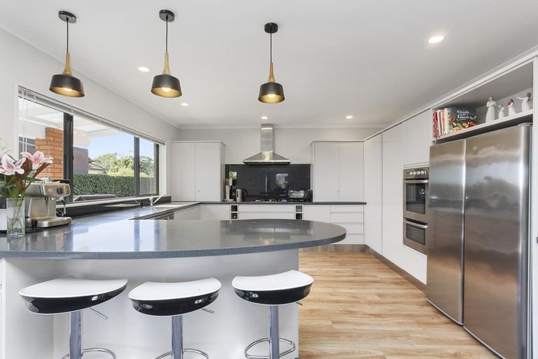 Photo of property in 192b Heta Road, Highlands Park, New Plymouth, 4312