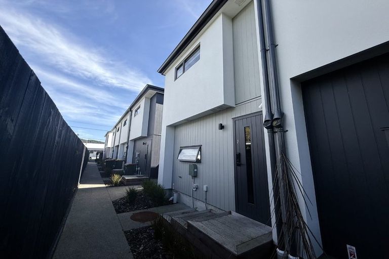Photo of property in 7/20 Fitzherbert Road, Wainuiomata, Lower Hutt, 5014