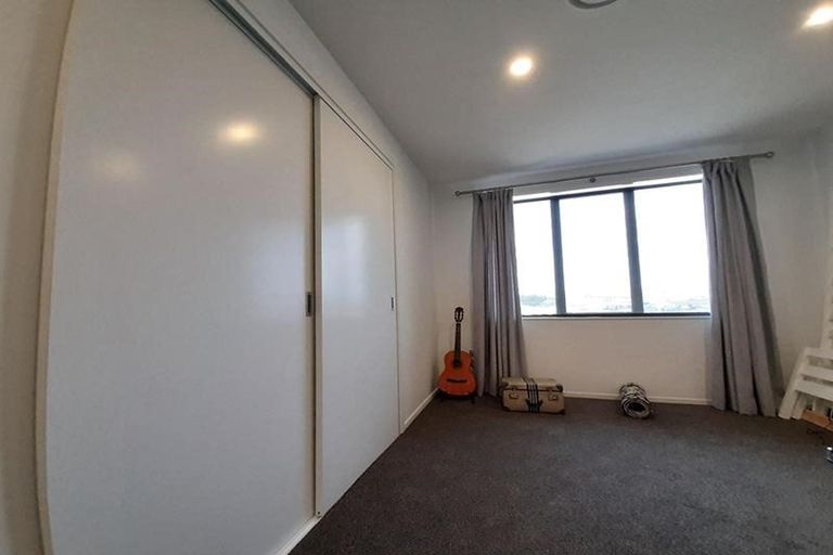 Photo of property in 17 Moki Place, Long Bay, Auckland, 0630