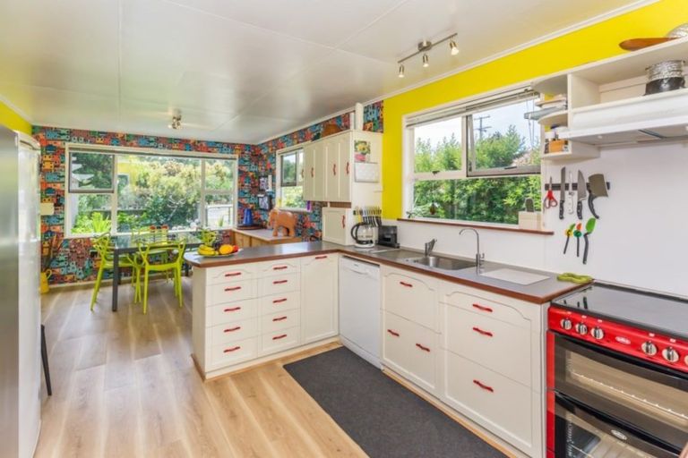 Photo of property in 89 Koputara Road, Himatangi Beach, Foxton, 4891