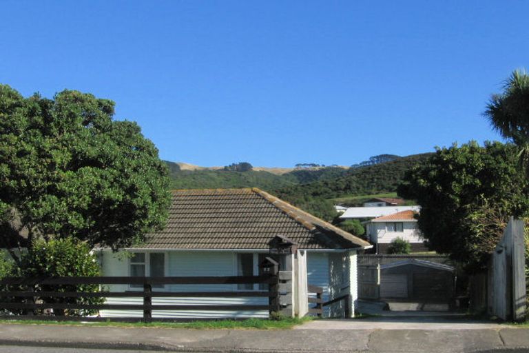 Photo of property in 53 Ngatitoa Street, Takapuwahia, Porirua, 5022