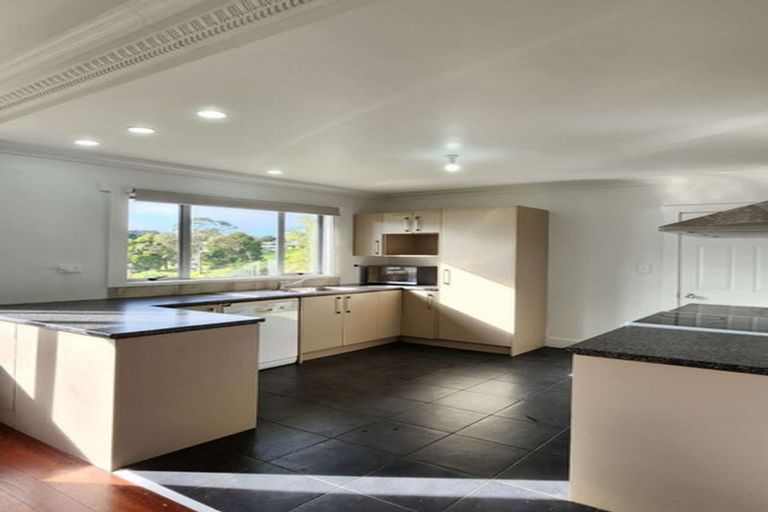 Photo of property in 114 Alcoba Street, Te Kamo, Kamo, 0112