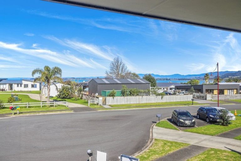 Photo of property in 17 Sandleigh Drive, Athenree, Katikati, 3177