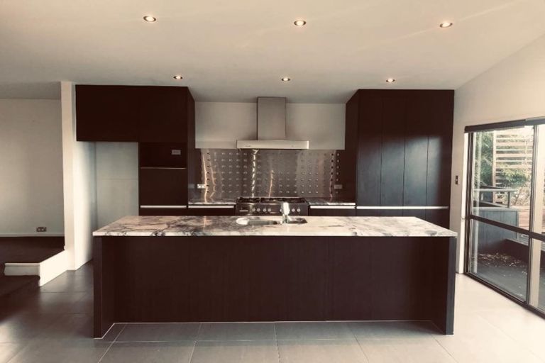 Photo of property in 79 Hastings Road, Mairangi Bay, Auckland, 0630