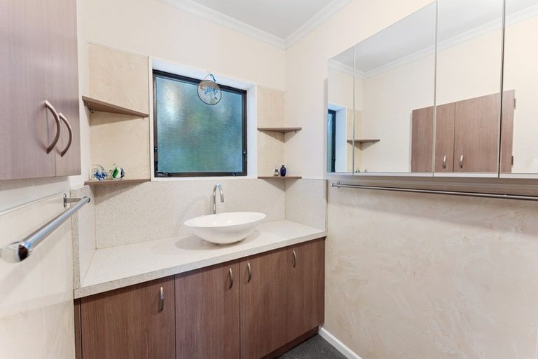 Photo of property in 14 Sackville Street, Fitzroy, New Plymouth, 4312