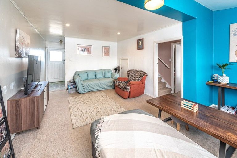 Photo of property in 54 Matipo Street, Castlecliff, Whanganui, 4501