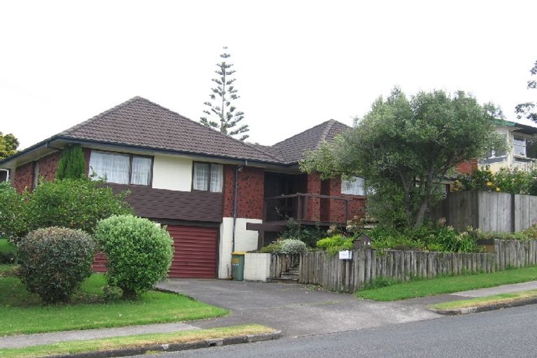 Photo of property in 2/1 Glenside Avenue, Pakuranga, Auckland, 2010