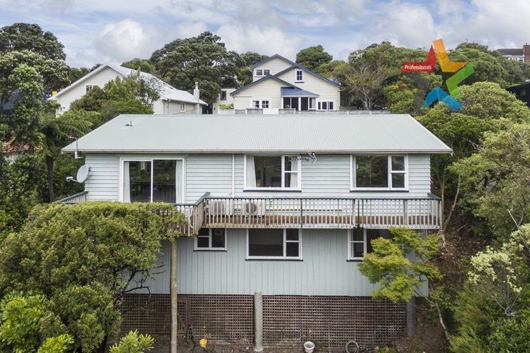 Photo of property in 22a Trelissick Crescent, Ngaio, Wellington, 6035