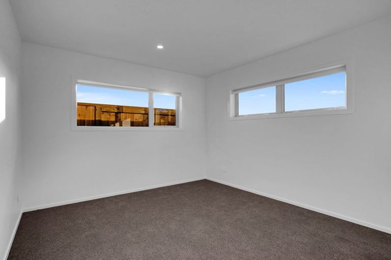 Photo of property in 19a Silverwood Lane, Leamington, Cambridge, 3495