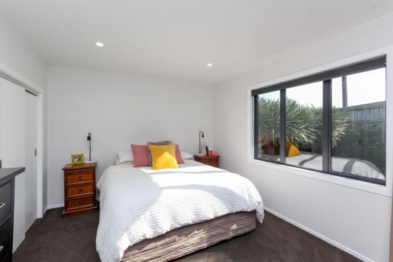 Photo of property in 1 Ranfurly Street, Frankleigh Park, New Plymouth, 4310