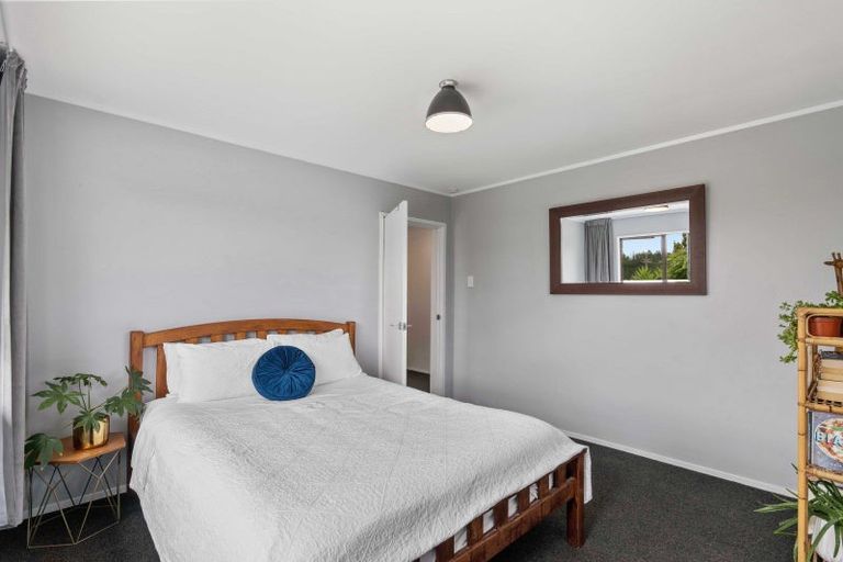 Photo of property in 8 Clearview Road, Lepperton, New Plymouth, 4373