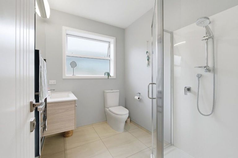 Photo of property in 24 Coast Boulevard, Papamoa Beach, Papamoa, 3118