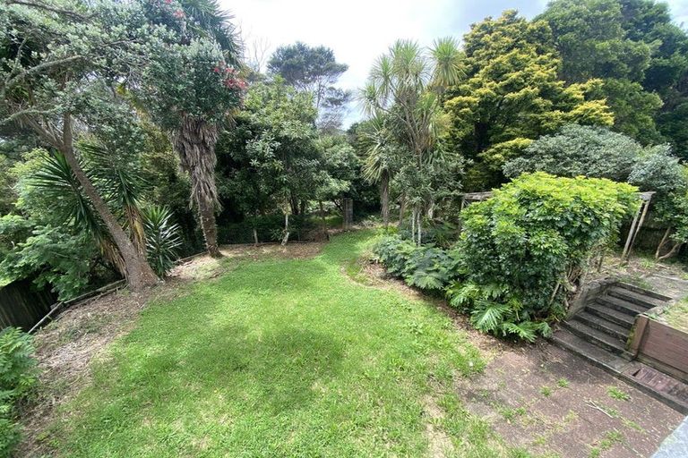 Photo of property in 30 Glastron Place, Bayview, Auckland, 0629