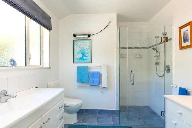 Photo of property in 34 Moana View Road, Waikawa, Picton, 7220