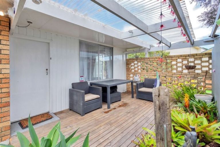 Photo of property in 5/117 Astley Avenue, New Lynn, Auckland, 0600