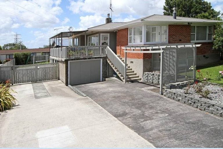 Photo of property in 151 Tirimoana Road, Te Atatu South, Auckland, 0602