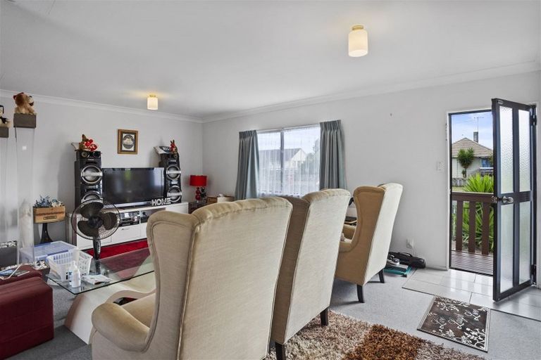 Photo of property in 9 Opatito Road, Paeroa, 3600