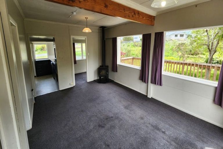 Photo of property in 56 Blake Street, Waitara, 4320