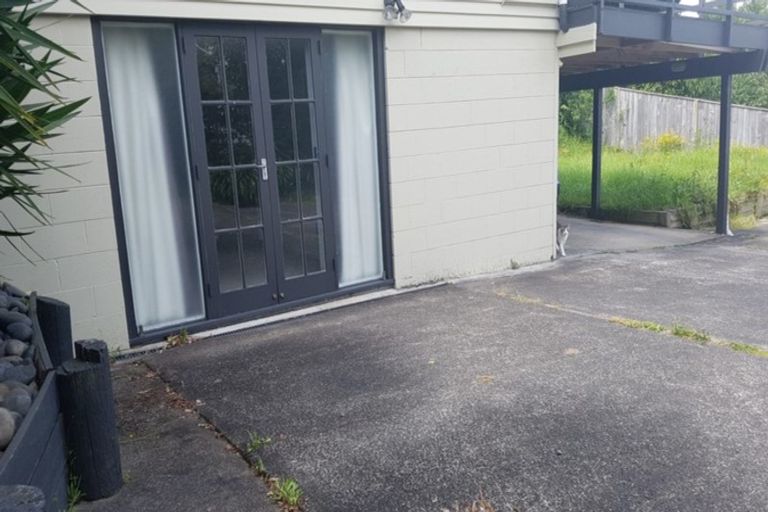 Photo of property in 1/546 Glenfield Road, Glenfield, Auckland, 0629