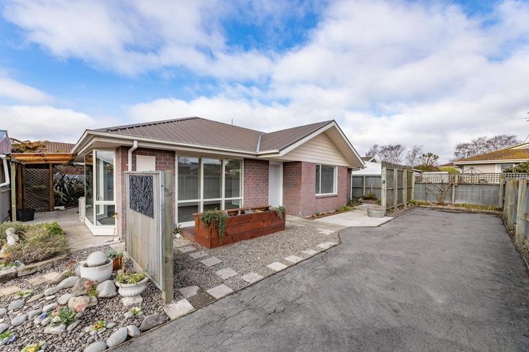 Photo of property in 21a Belfast Road, Belfast, Christchurch, 8051