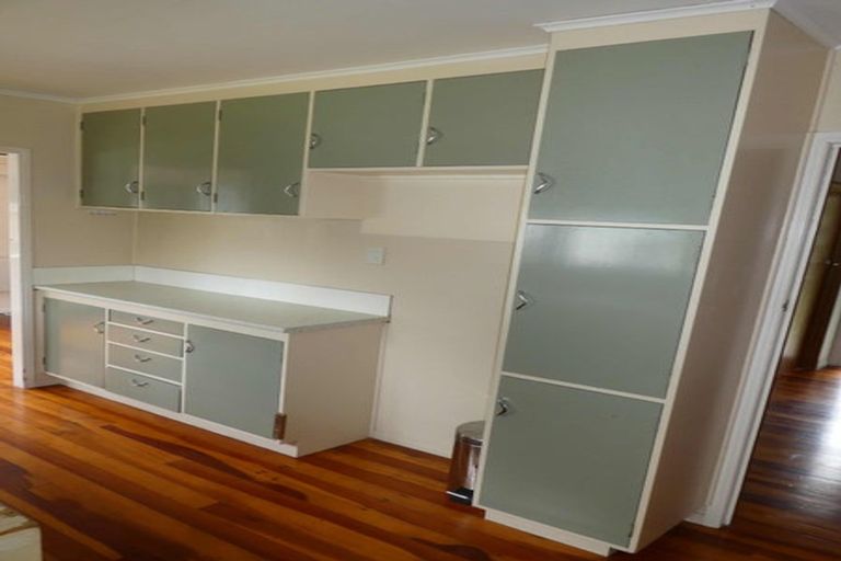 Photo of property in 49 Pohutukawa Road, Whenuapai, Auckland, 0618