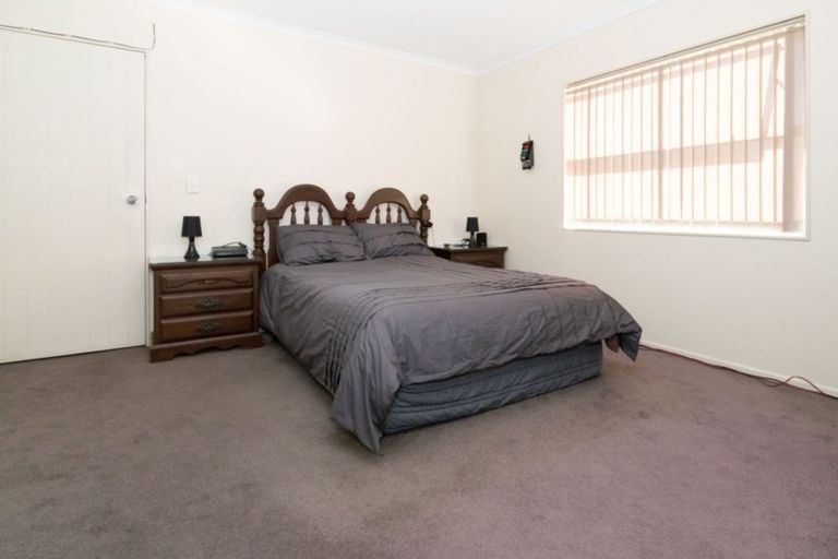 Photo of property in 59a Hewlett Road, Massey, Auckland, 0614