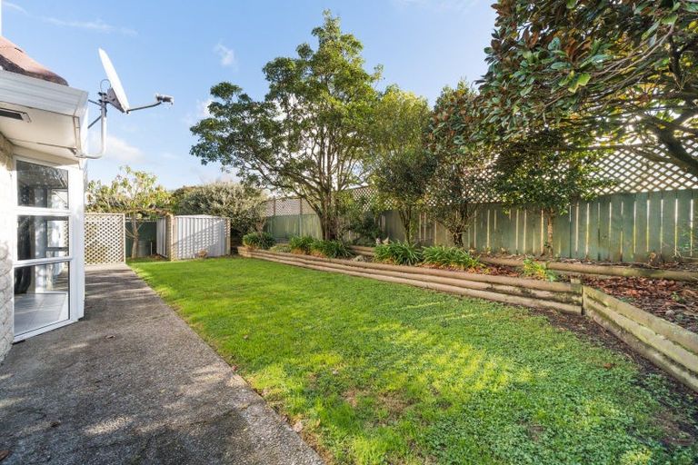 Photo of property in 126 John F Kennedy Drive, Milson, Palmerston North, 4414