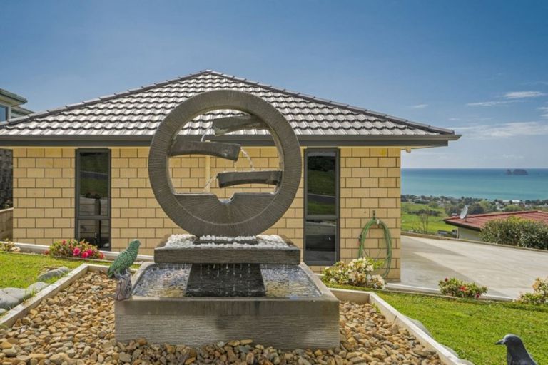 Photo of property in 158 Centennial Drive, Whitianga, 3510