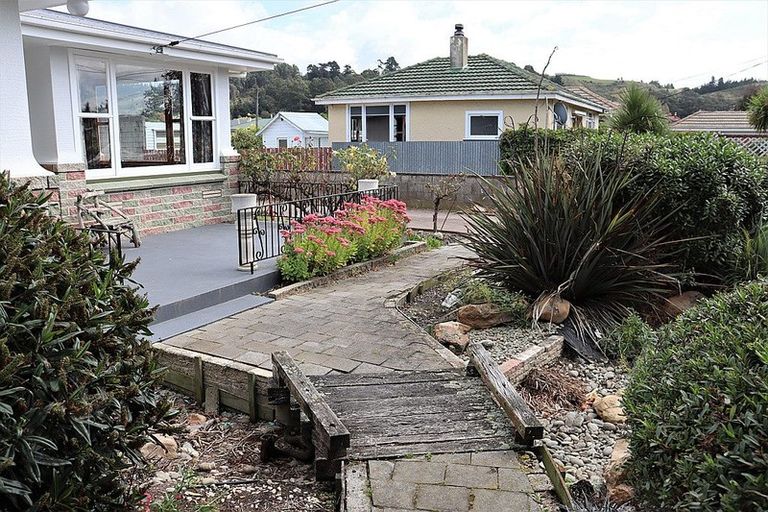 Photo of property in 13 Balmoral Street, Oamaru North, Oamaru, 9400