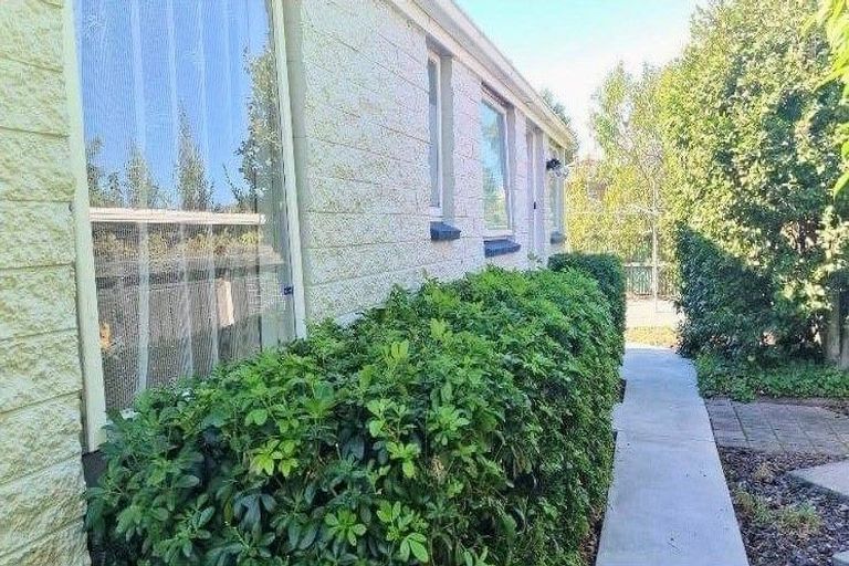Photo of property in 5/30b Nortons Road, Avonhead, Christchurch, 8042