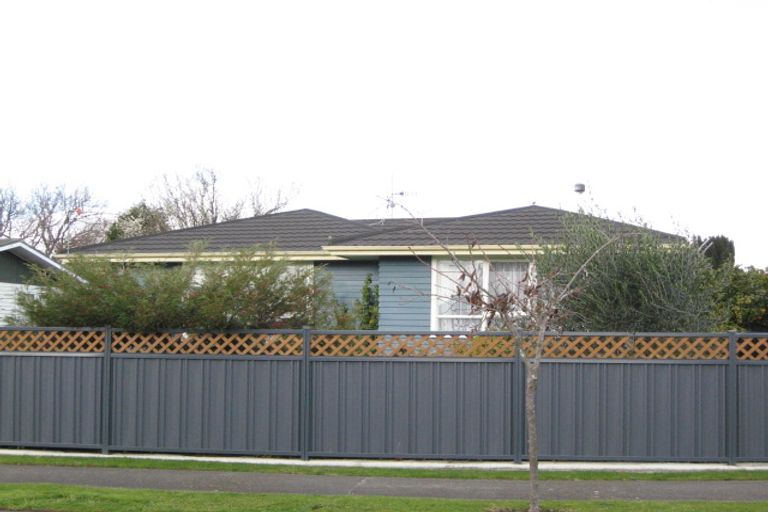 Photo of property in 2 Elliott Crescent, Havelock North, 4130