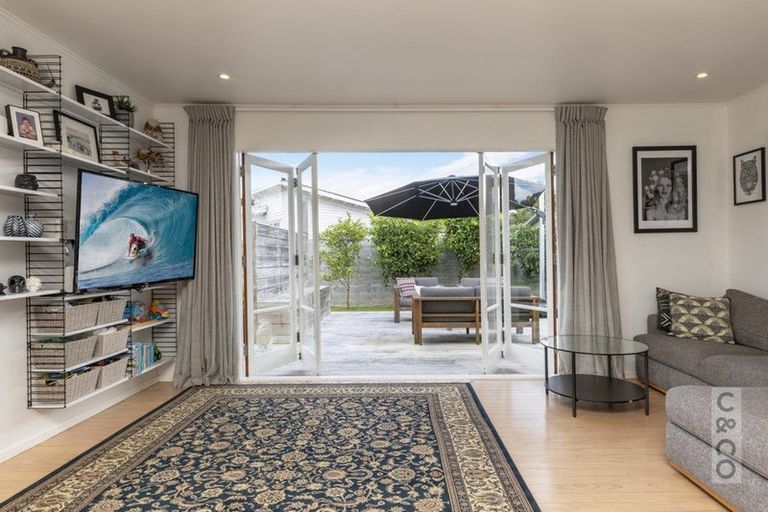 Photo of property in 15 Albert Street, Riverhead, 0820