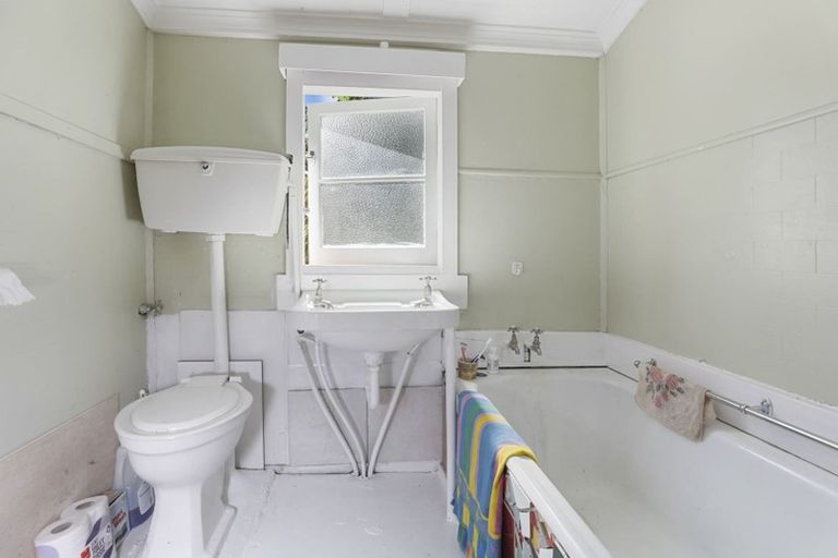 Photo of property in 5 Cross Street, Taumarunui, 3920