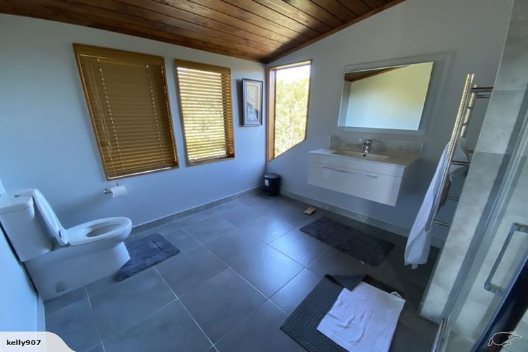 Photo of property in 60 Cheriton Road, Mellons Bay, Auckland, 2014