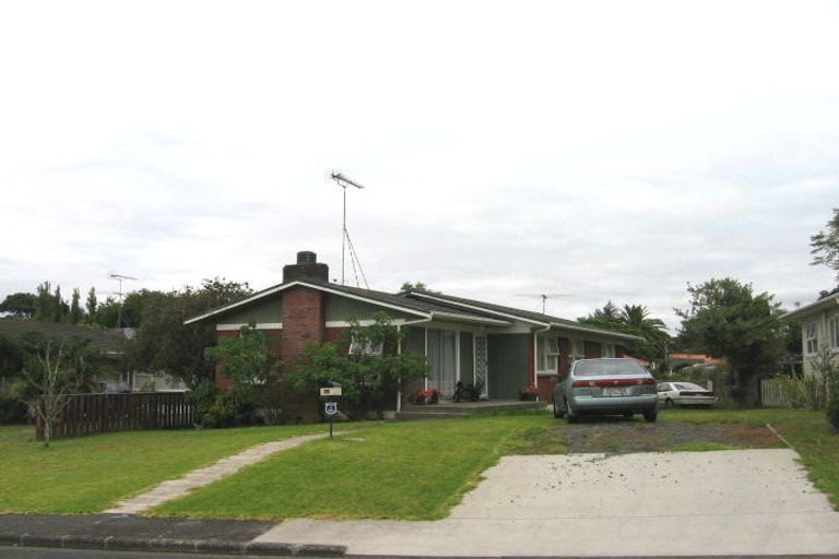 Photo of property in 46 Evelyn Place, Hillcrest, Auckland, 0627