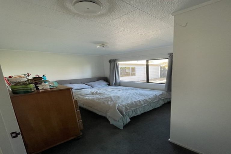 Photo of property in 22 Tawari Street, Inglewood, 4330