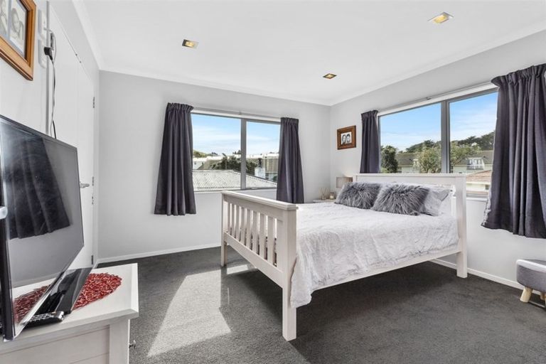 Photo of property in 143a Dimock Street, Titahi Bay, Porirua, 5022