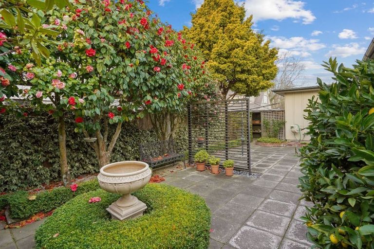 Photo of property in 40a Memorial Avenue, Ilam, Christchurch, 8053