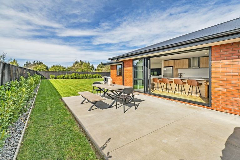 Photo of property in 15 Cedric Place, Darfield, 7510