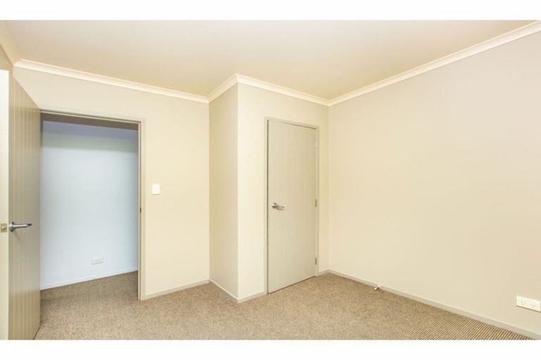 Photo of property in 18 Roderick Place, Rototuna, Hamilton, 3210